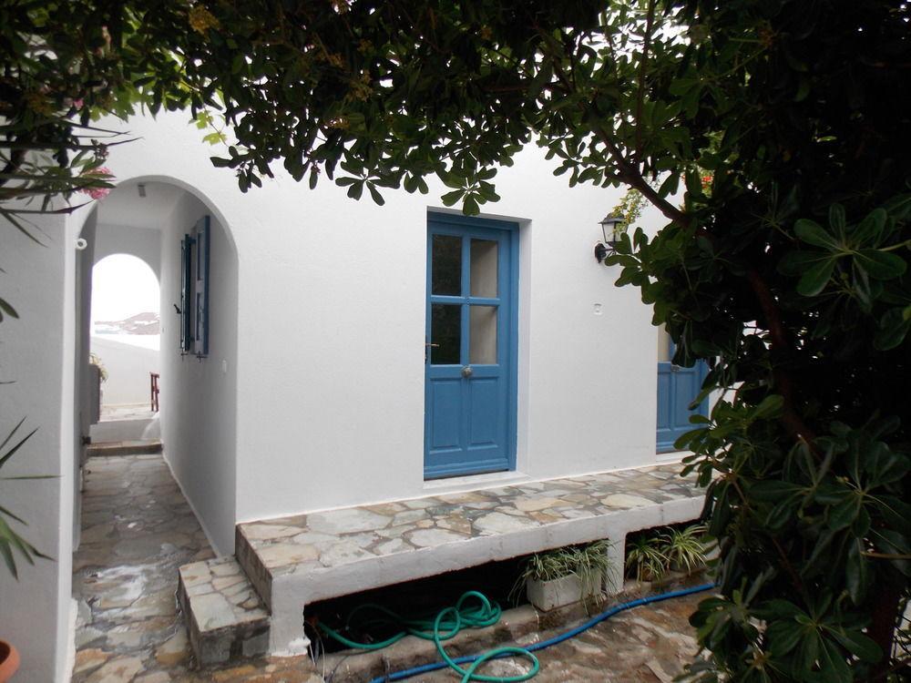 Studios & Suites Rania Mykonos Town Екстер'єр фото